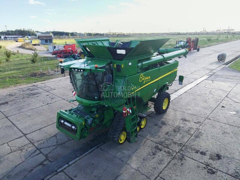 John Deere S 680 i