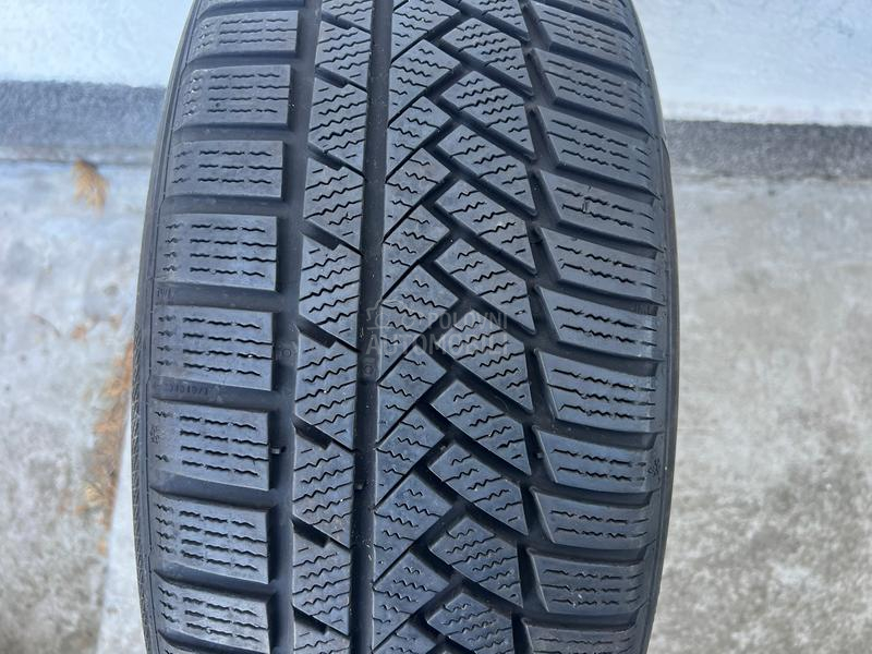 Continental 215/50 R18 Zimska