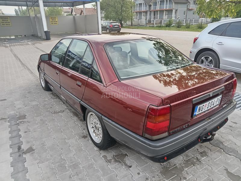 Opel Omega 