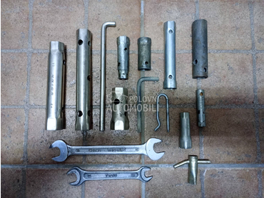 imt 506 alat i navojne sipke.beograd