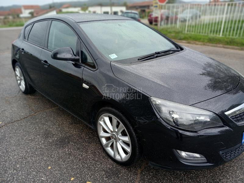 Opel Astra J 1.7.cdti