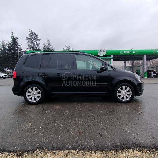 Volkswagen Touran 1.6 TDI HIGHLINE