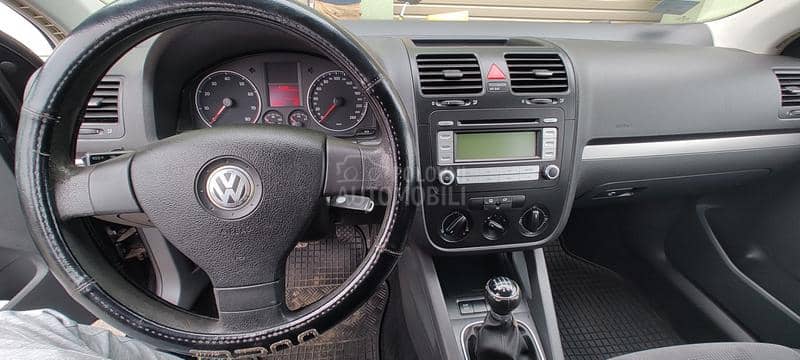 Volkswagen Golf 5 1.4