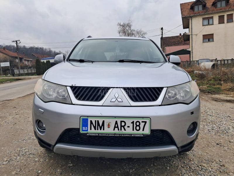 Mitsubishi Outlander 2. 0 d