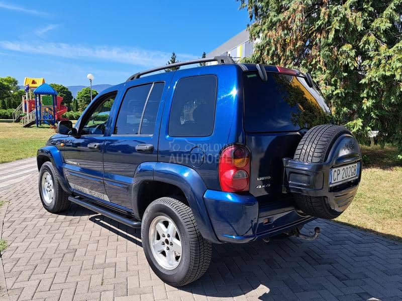 Jeep Liberty 2.8 CRDI Limit Edit