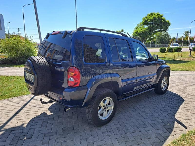 Jeep Liberty 2.8 CRDI Limit Edit