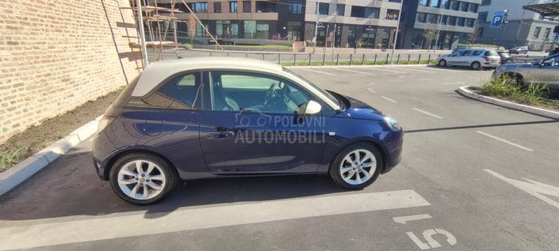 Opel Adam 