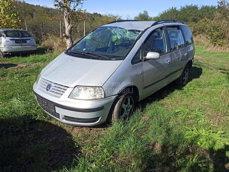 Delovi za Volkswagen Sharan TDI 2003. god.