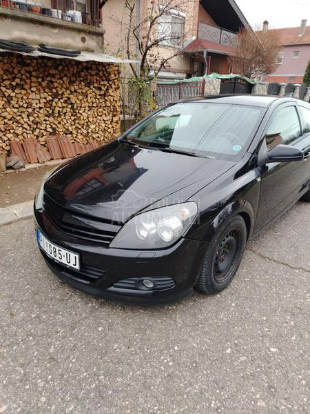 Opel Astra H GTC