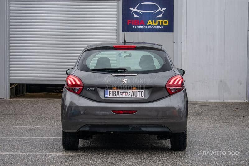 Peugeot 208 1.5 hdi ALU