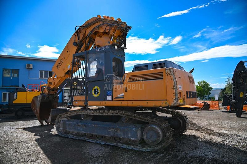 Liebherr R934T