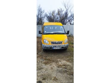 GAZ 33023 1084 4X2 GAZ 33023 1084 4X2