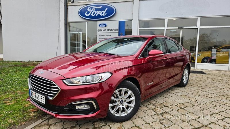 Ford Mondeo Hybrid AT