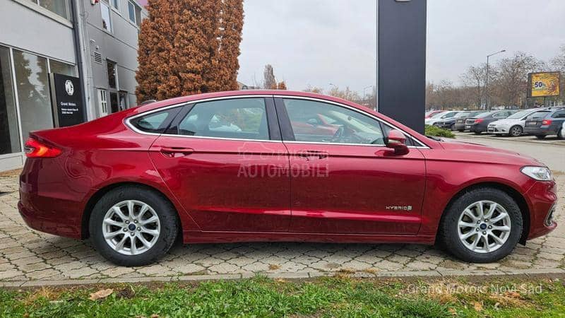 Ford Mondeo Hybrid AT