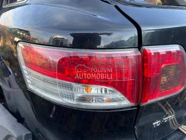 Leva stop lampa karavan za Toyota Avensis od 2009. do 2011. god.