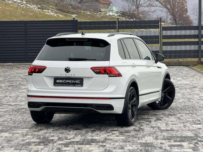 Volkswagen Tiguan R LINE IQ DSG BLACK