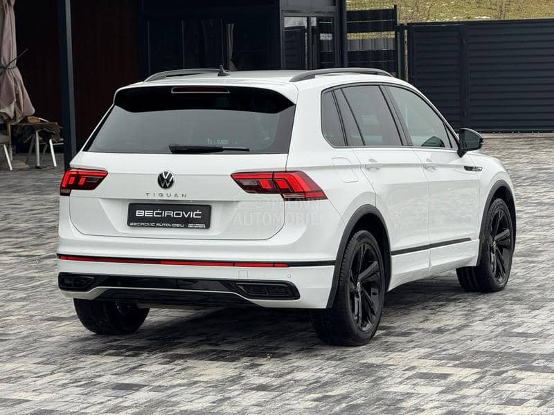 Volkswagen Tiguan R LINE IQ DSG BLACK