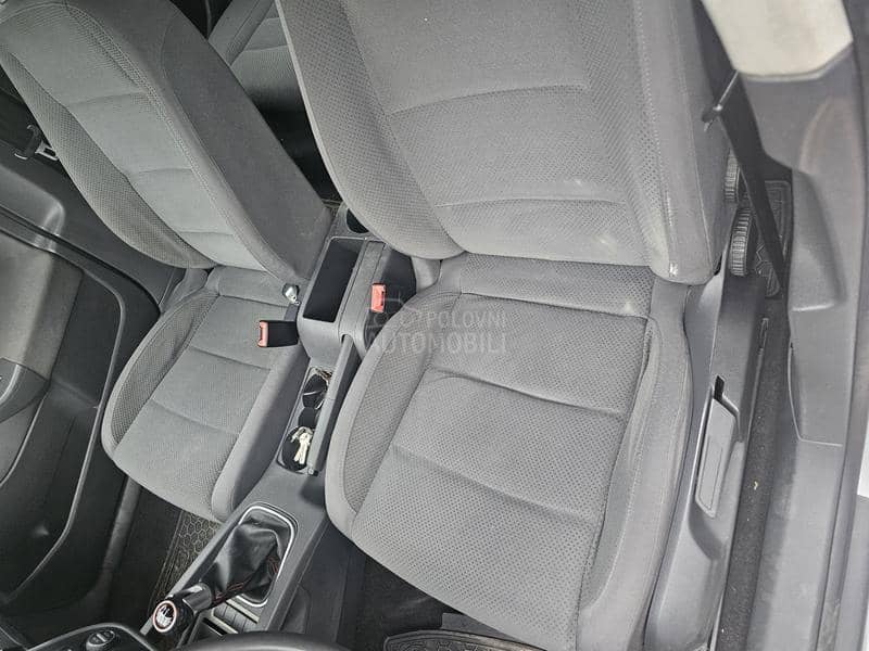 Volkswagen Golf 5 2.0 tdi