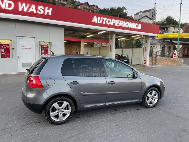 Volkswagen Golf 5 united