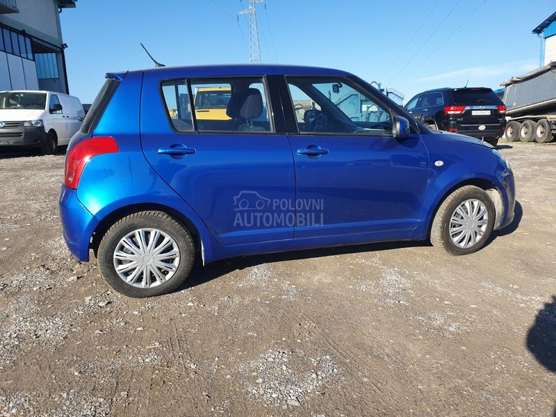 Suzuki Swift 1.3  4WD CH