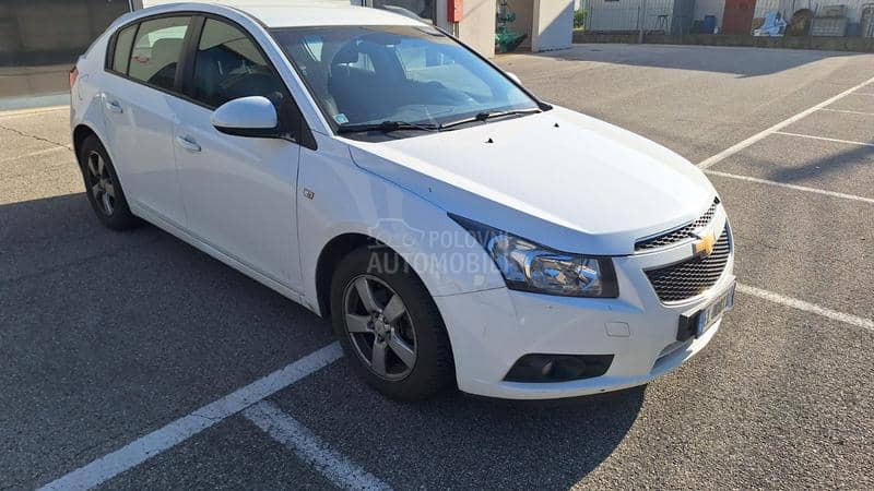 Chevrolet Cruze 1.8 B / TNG