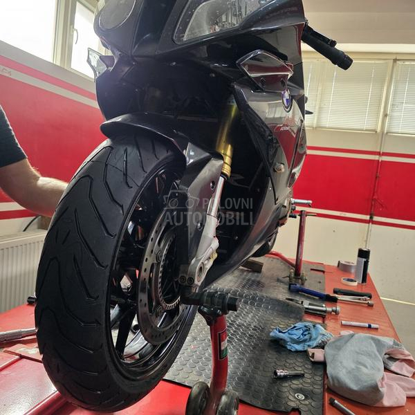 BMW S1000RR