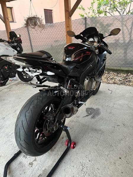 BMW S1000RR