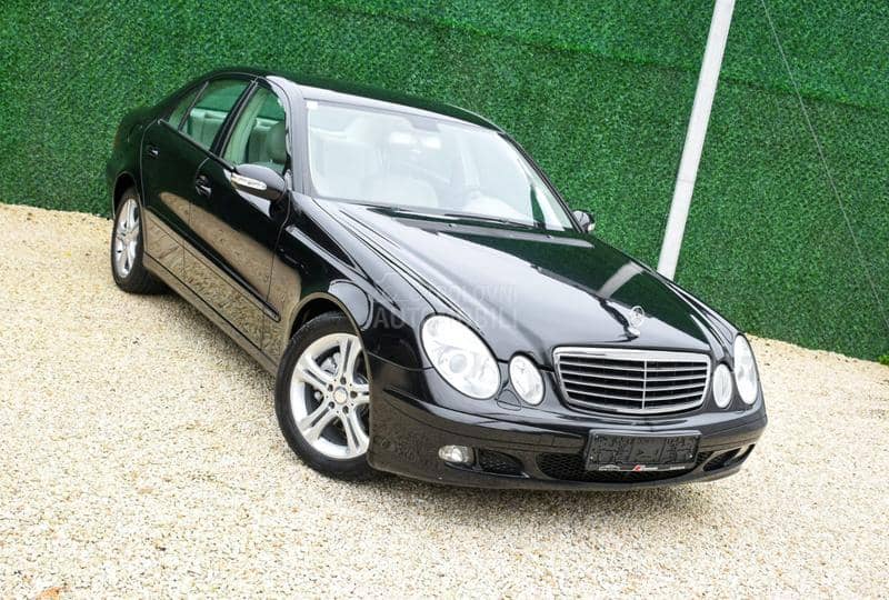 Mercedes Benz E 220 Black