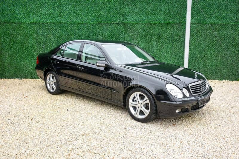 Mercedes Benz E 220 Black