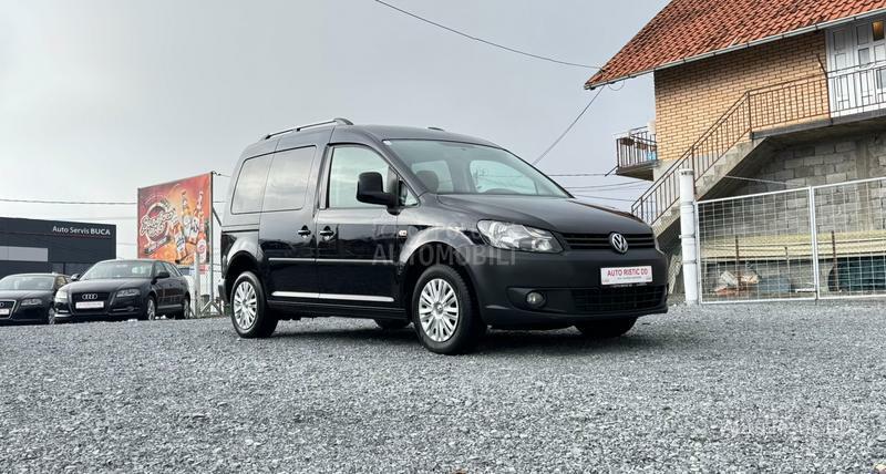 Volkswagen Caddy LIFE  NA-VI  T O P