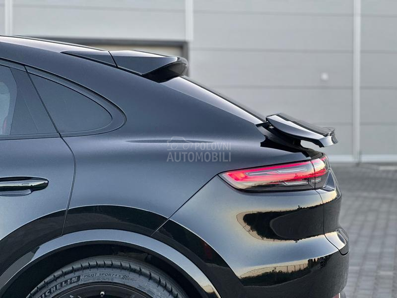 Porsche Cayenne coupe s chrono