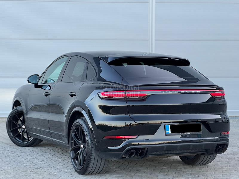 Porsche Cayenne coupe s chrono