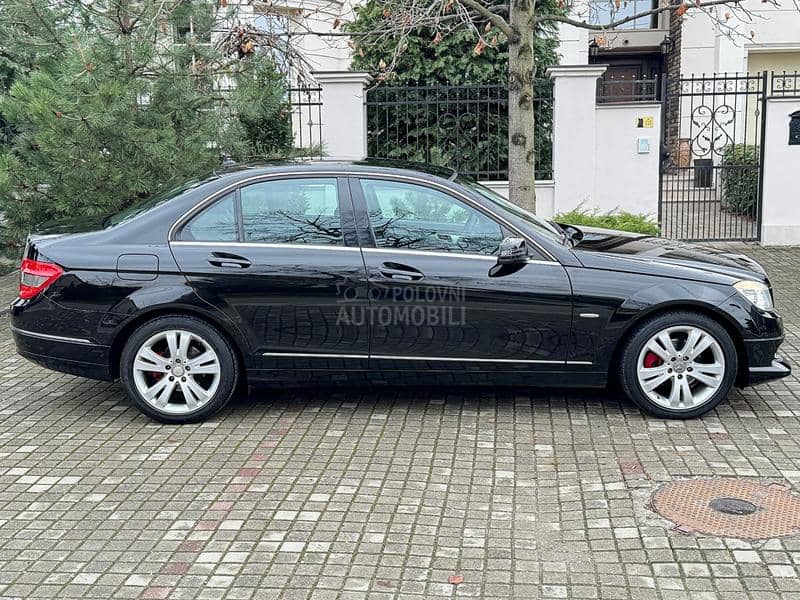 Mercedes Benz C 200 AUTOM/AVANGARDE