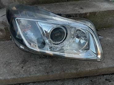 Far kresnon Desni za Opel Insignia od 2008. do 2013. god.