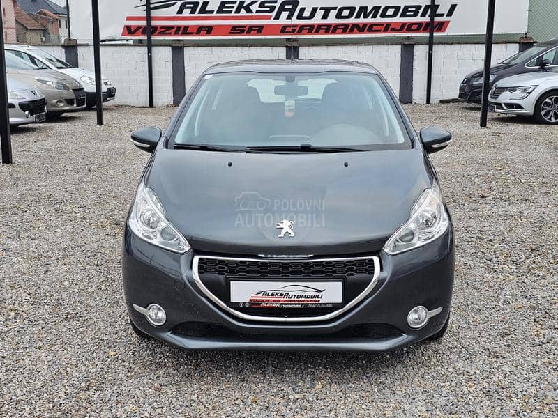 Peugeot 208 1.2 STYLE