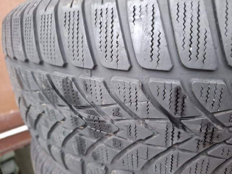 Dunlop 225/55 R16 Zimska