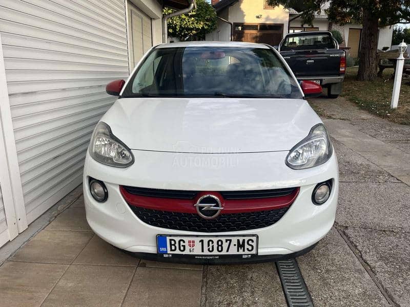 Opel Adam 