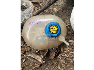 ekspanziona boca za Fiat 500 od 2007. do 2020. god.