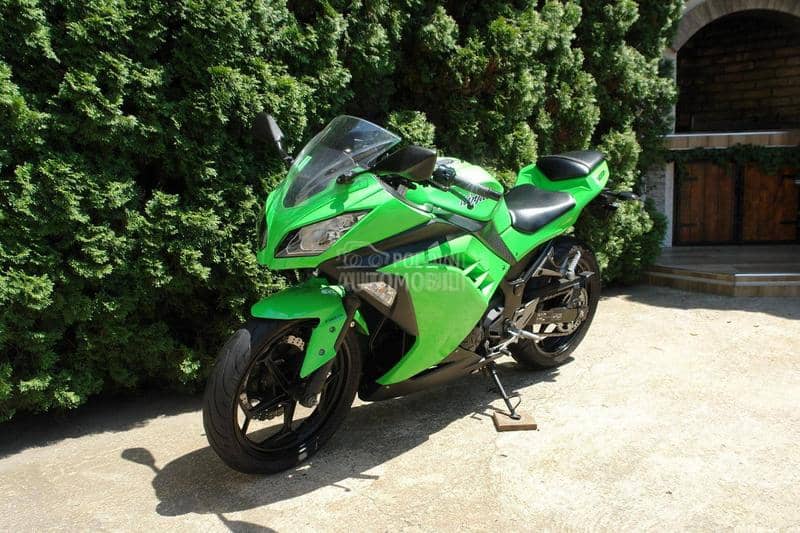 Kawasaki NINJA 300 ABS CH A2