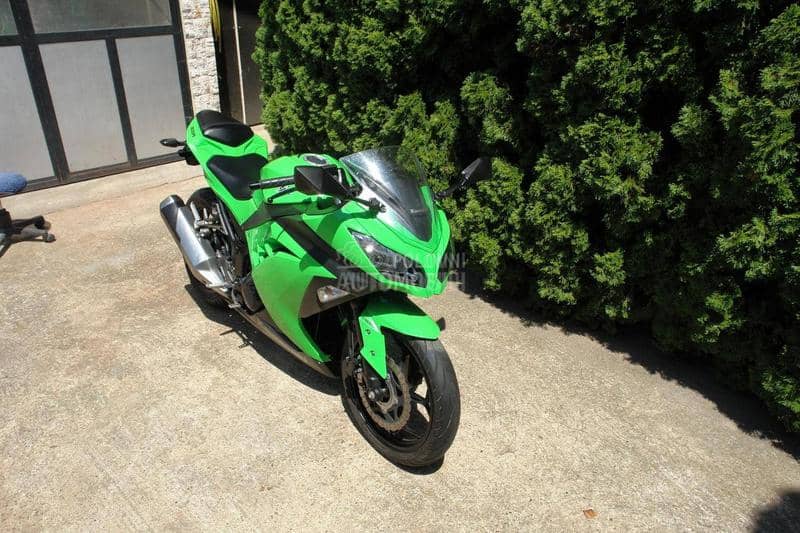 Kawasaki NINJA 300 ABS CH A2