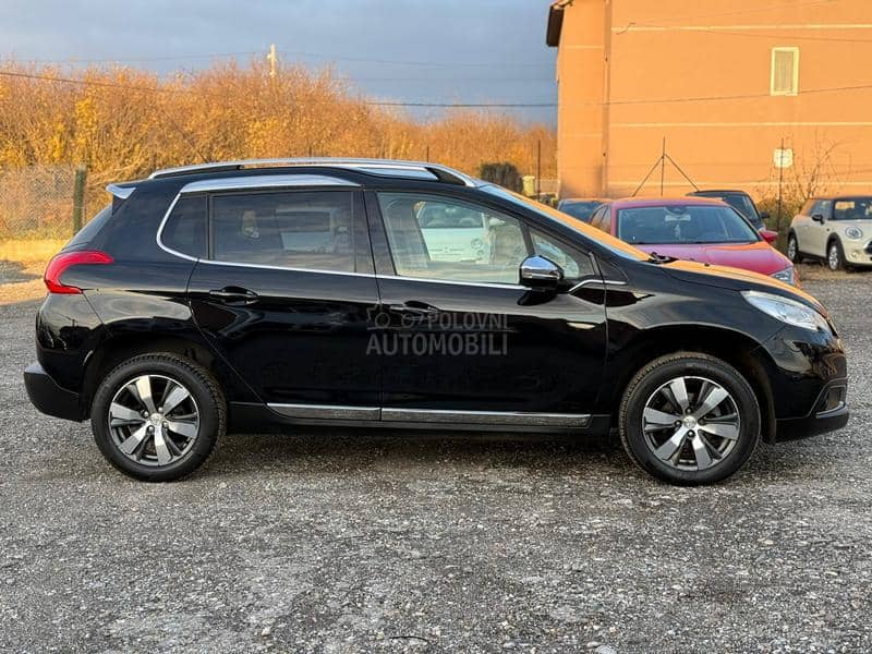 Peugeot 2008 1.6 eHDI ALLURE/NAVl