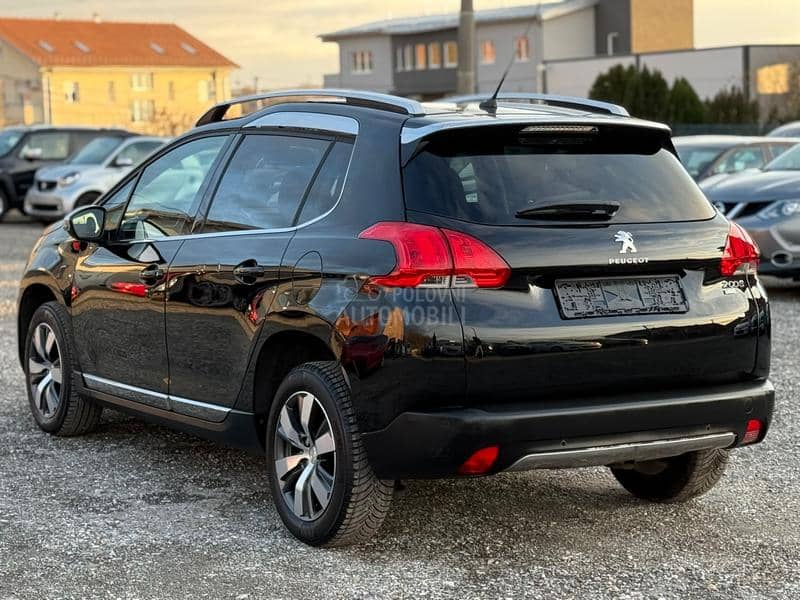 Peugeot 2008 1.6 eHDI ALLURE/NAVl