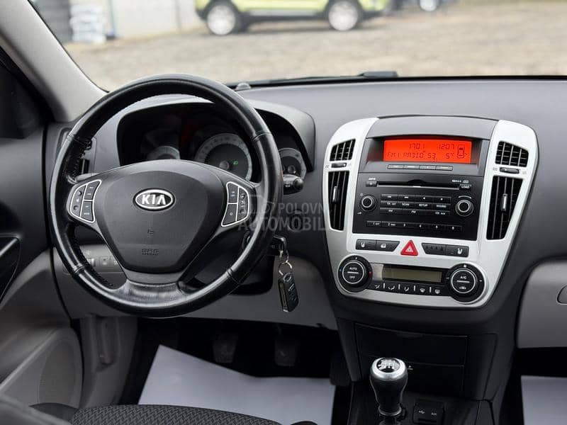 Kia cee`d sw 2.0 CRDI SWlSS