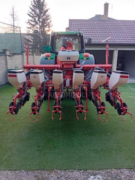 Kuhn Planter 3