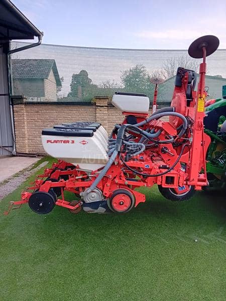 Kuhn Planter 3