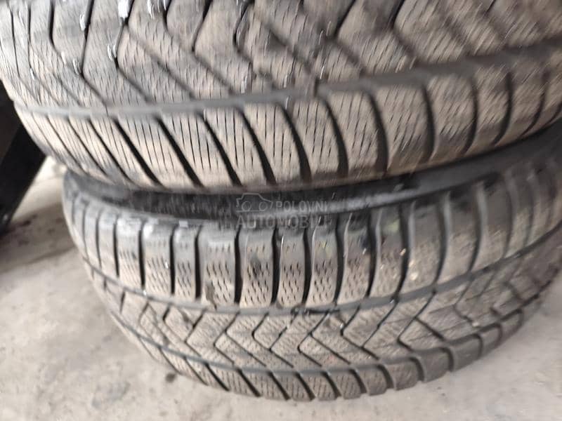 Pirelli 225/55 R18 Zimska