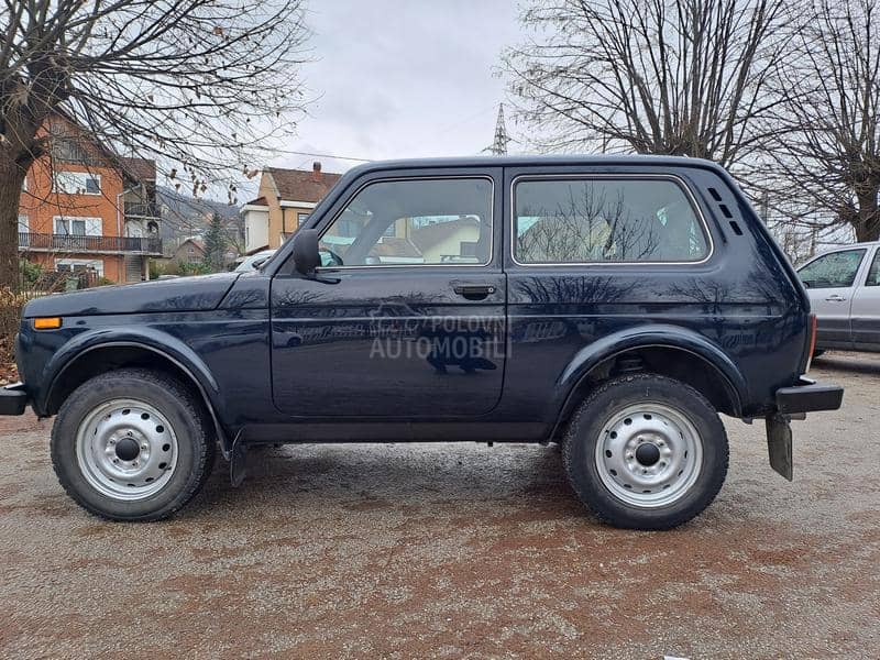 Lada Niva 1,7i servo tng