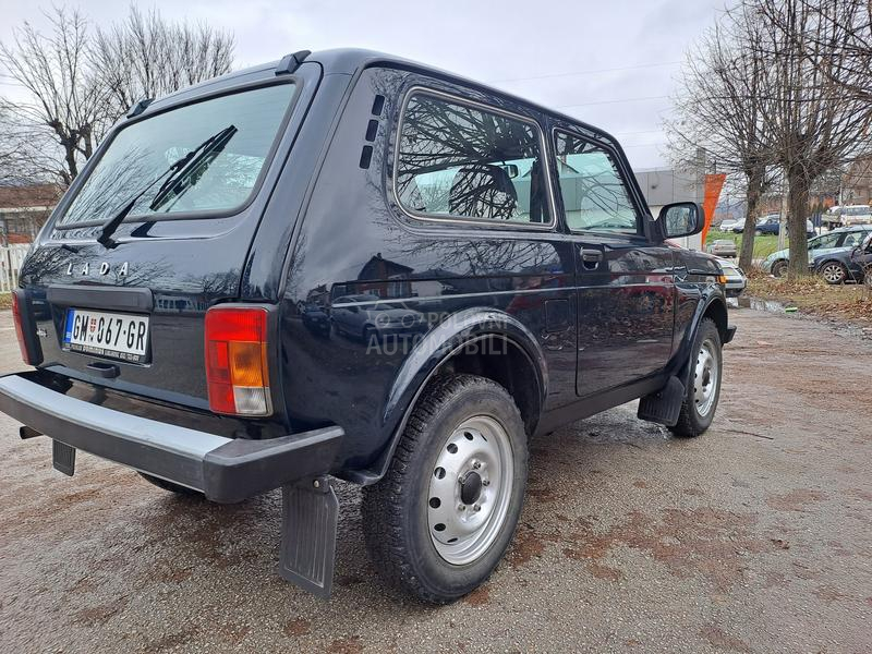 Lada Niva 1,7i servo tng