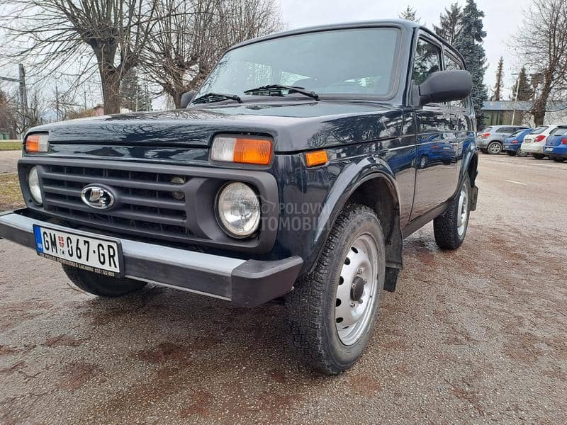 Lada Niva 1,7i servo tng