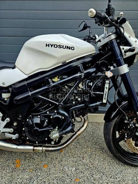 Hyosung Comet 650